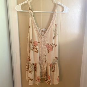 American Eagle Women’s Sleeveless Floral Top